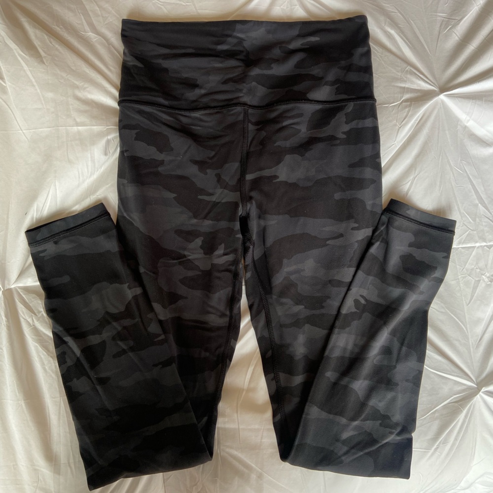 Athleta Elation 7/8 Tight - Ultra High Rise - Size XS